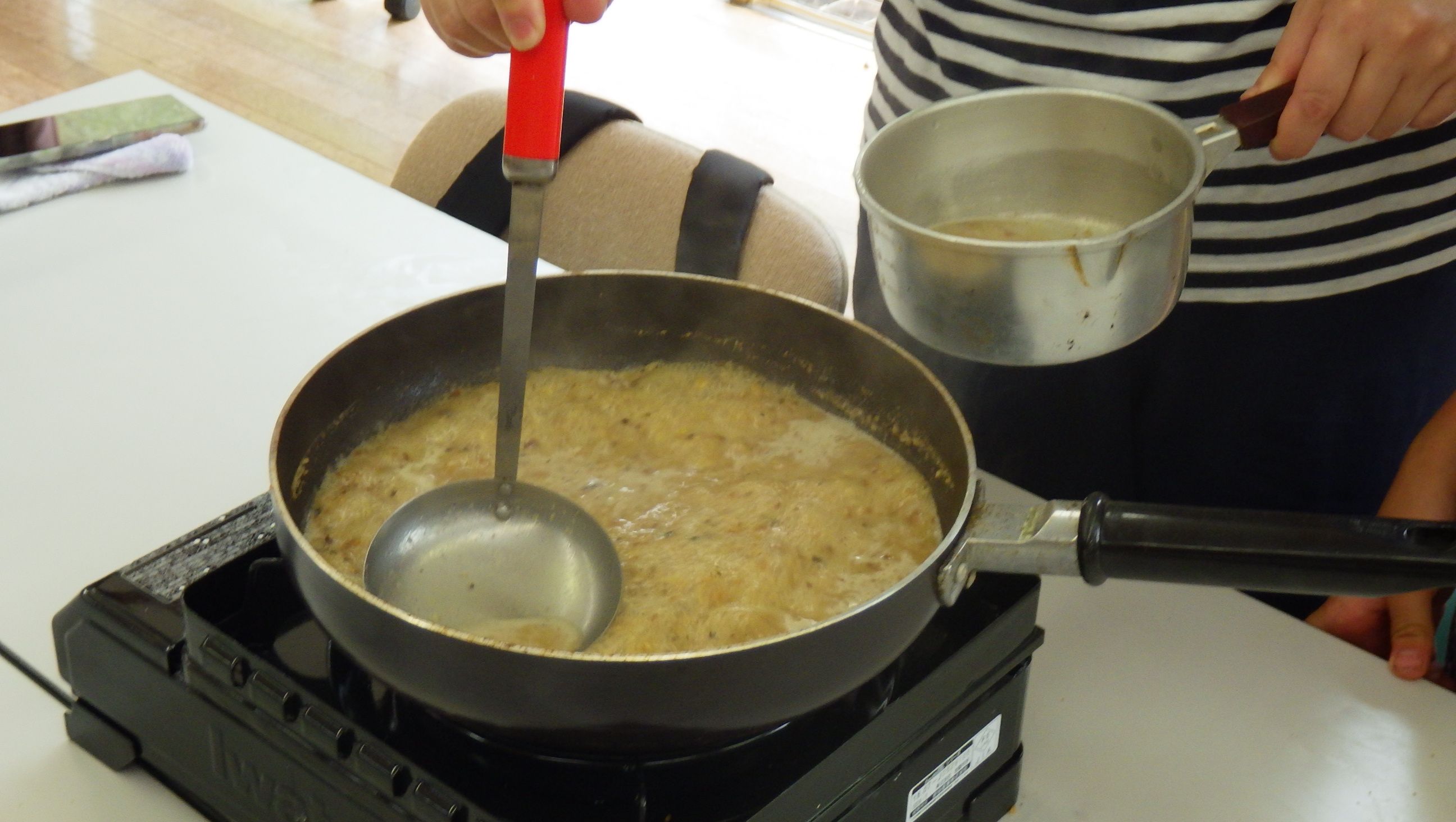 ツバキ油、作ったよ!