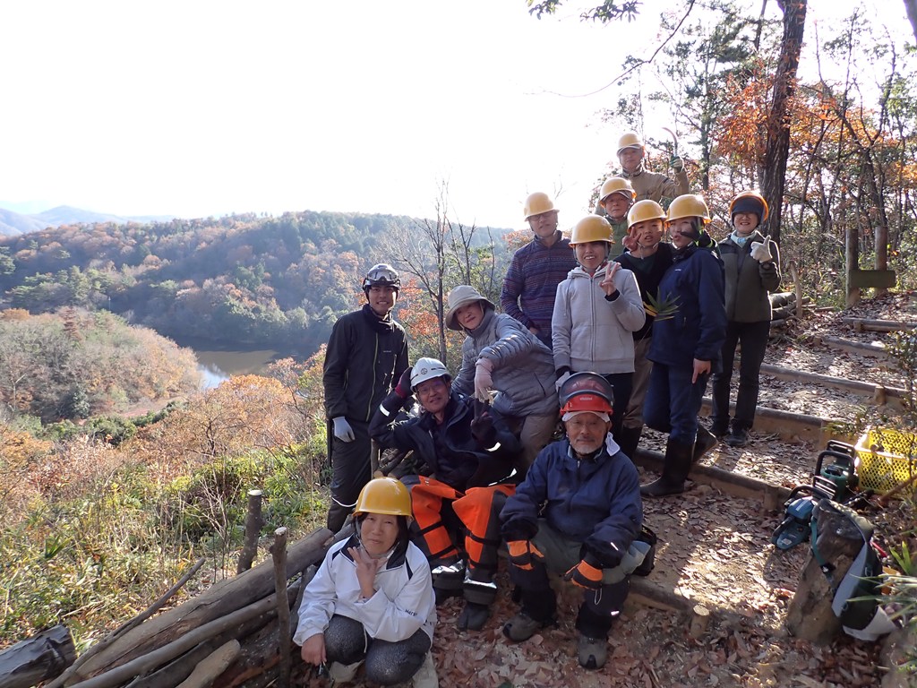 見晴らし台の維持管理作業を行いました！