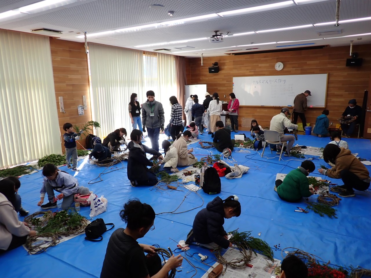 体験イベント「クリスマスリース作り」