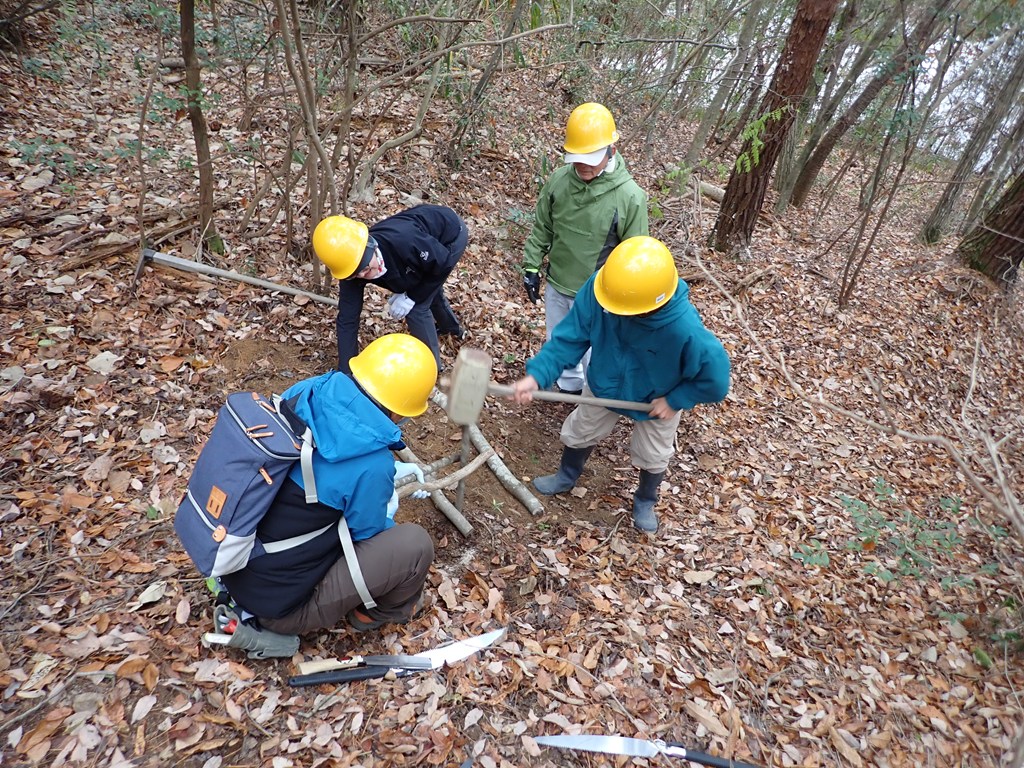 整備中の新しい広場で作業を行いました！