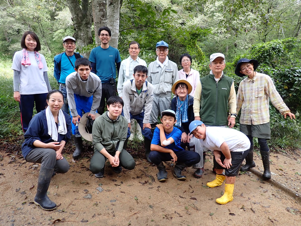 湿原の草取りを行いました！