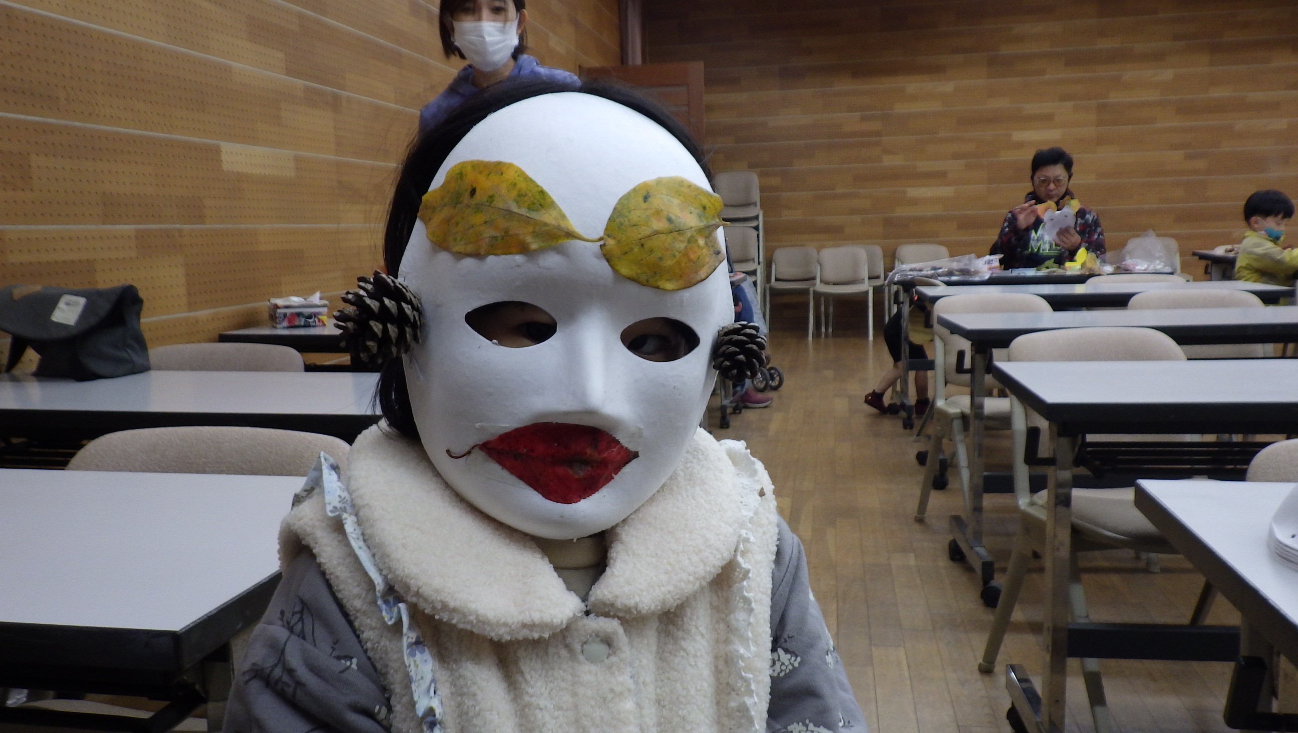 葉っぱ仮面で変身だ！！