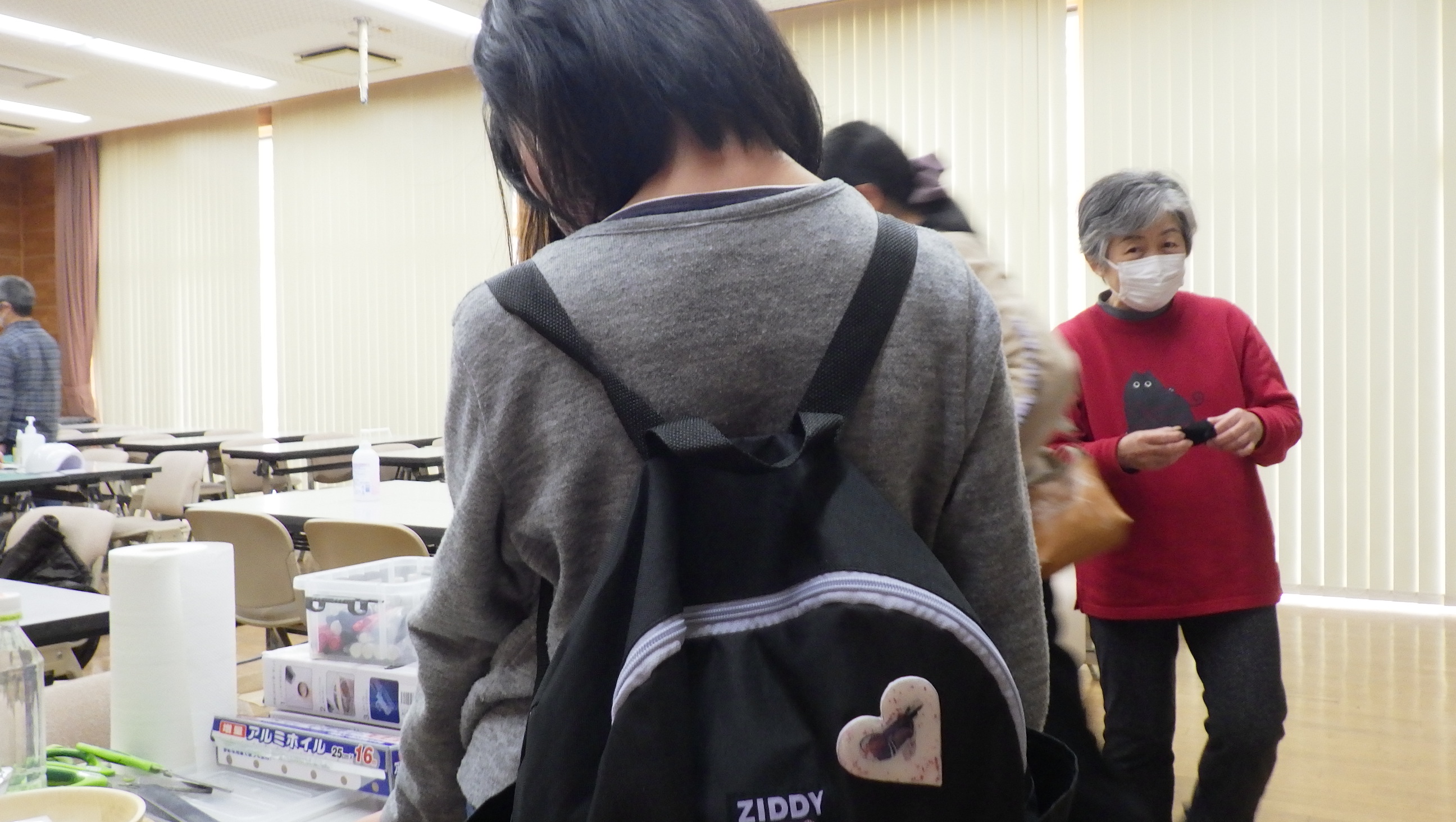 大人のための生きものブローチ